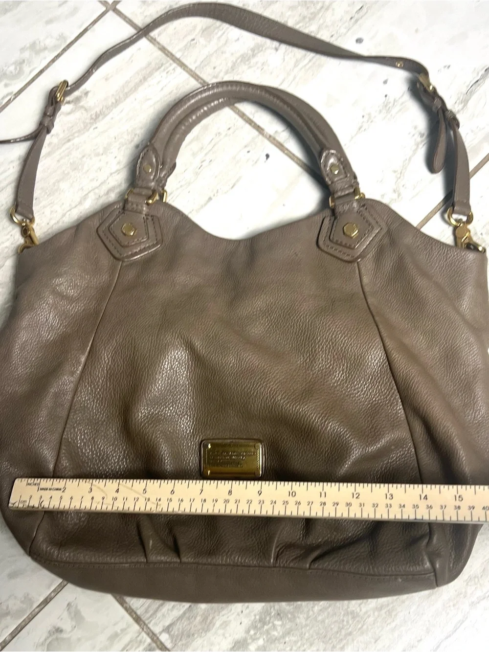 Marc by Marc Jacobs Classic Q Hillier Hobo Leather Shoulder Bag Taupe Brown